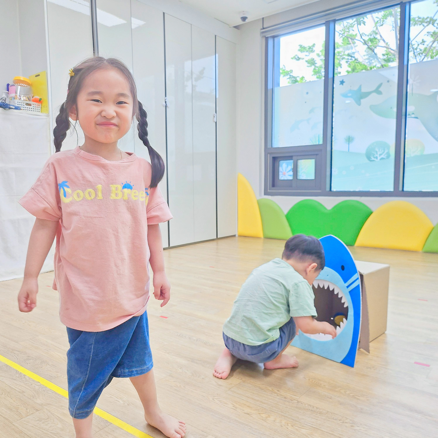 쏘옥! 상어 입으로 골인하라!